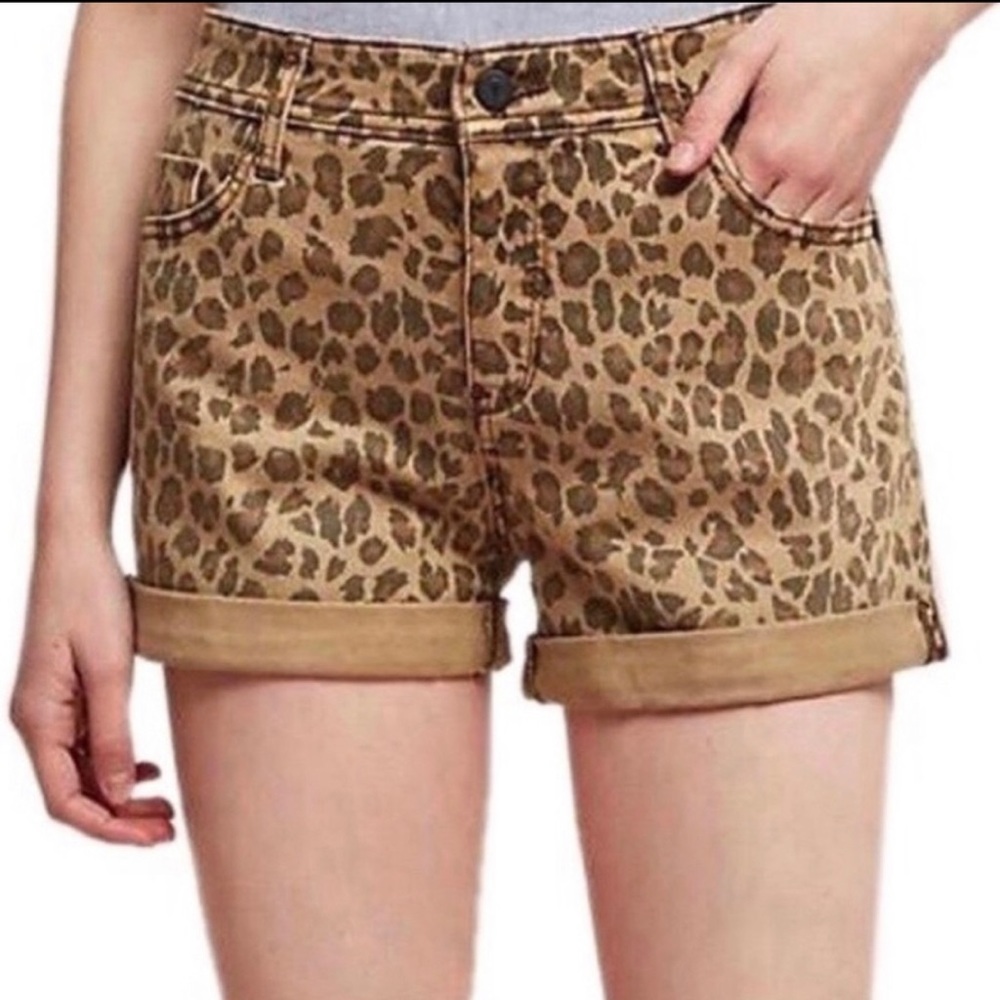 Pilcro Leopard Print Anthropologie Shorts Sz 25